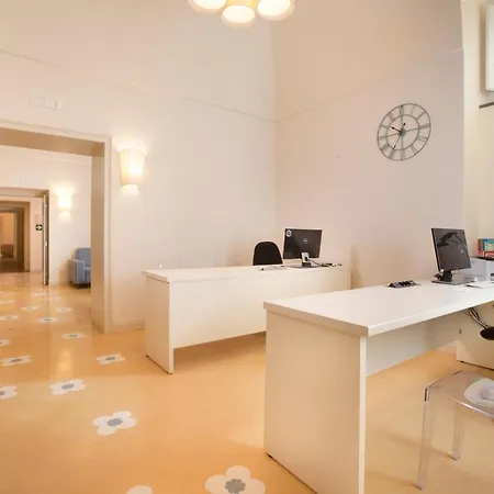 Unconventional Sorrento Coast 3* سانتّانييلّو