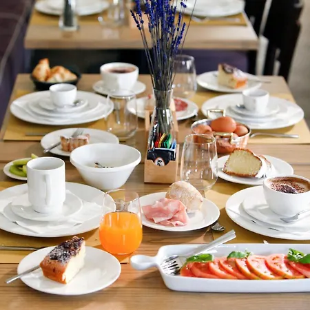 Hotell Unconventional Sorrento Coast Sant'Agnello