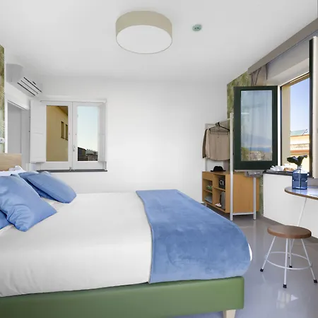 Hotell Unconventional Sorrento Coast Sant'Agnello