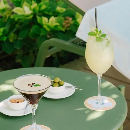 Unconventional Sorrento Coast Hotell Sant'Agnello