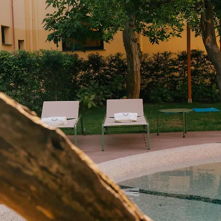 Hotel Unconventional Sorrento Coast 3*