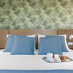 Unconventional Sorrento Coast Hotel Sant'Agnello
