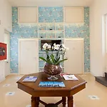 Unconventional Sorrento Coast Hotel