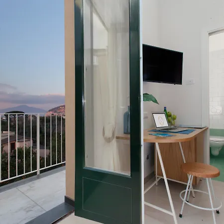 Unconventional Sorrento Coast Hotel Sant'Agnello