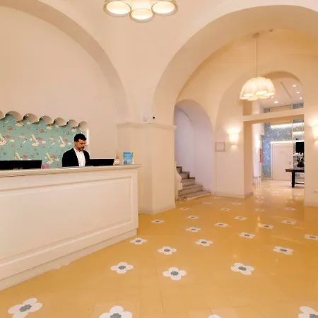 Unconventional Sorrento Coast Hotel Sant'Agnello