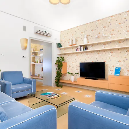 Unconventional Sorrento Coast 3*