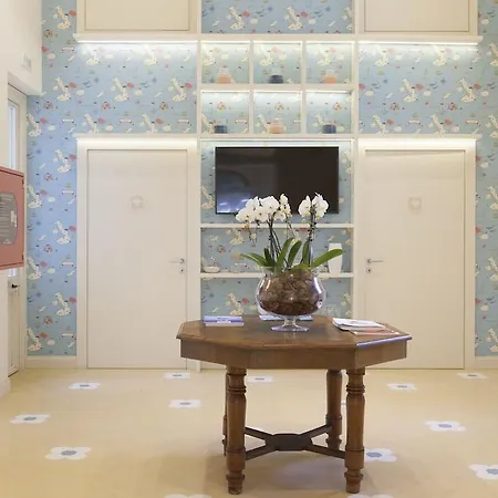 Unconventional Sorrento Coast Hotel