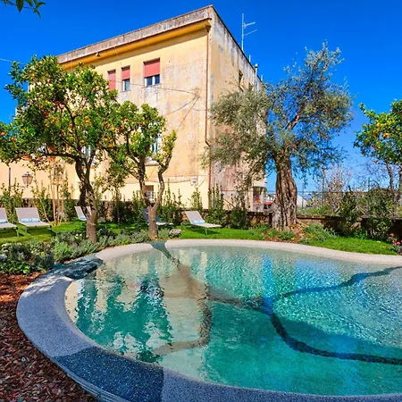 Unconventional Sorrento Coast Hotel Sant'Agnello