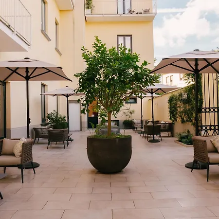 Hotel Unconventional Sorrento Coast 3*