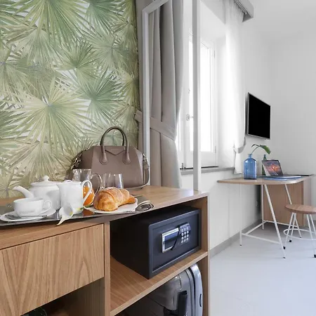 Unconventional Sorrento Coast Hotel