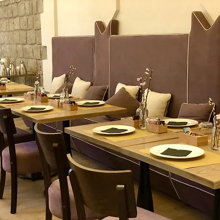 Unconventional Sorrento Coast 3* Sant'Agnello