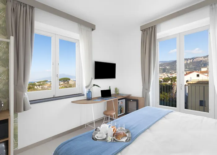 Unconventional Sorrento Coast 3* Sant'Agnello