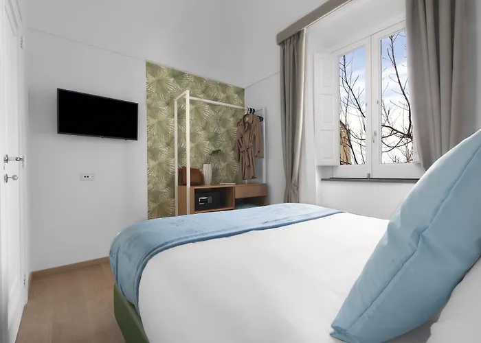 Unconventional Sorrento Coast Hotel